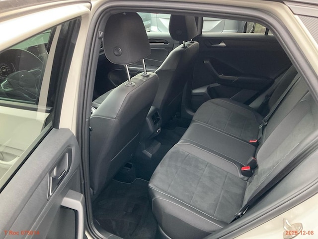 Volkswagen T-Roc 1.5 TSI DSG R-Line Style