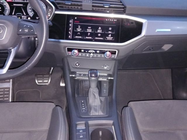 Audi Q3 45 TFSI Hybride S-Tronic