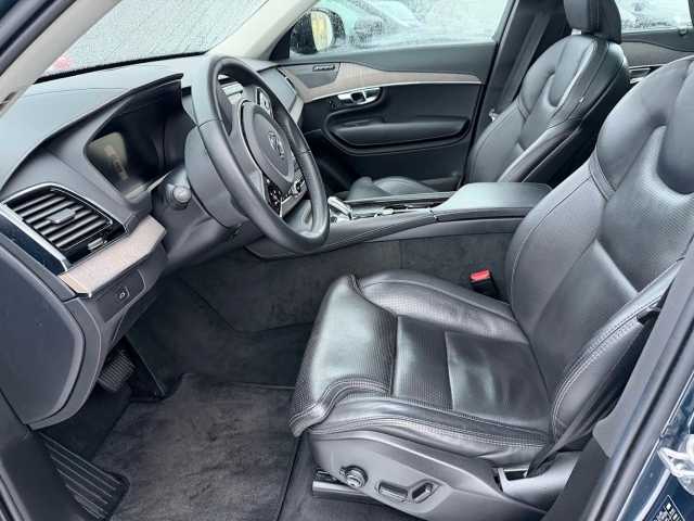 Volvo XC90 AWD Dark Plus
