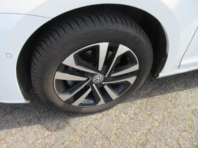 Volkswagen Golf 2.0 TDI DSG Variant