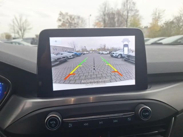 Ford Focus Titanium Wagon