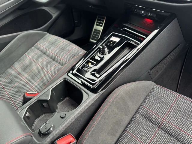 Volkswagen Golf Business DSG GTI