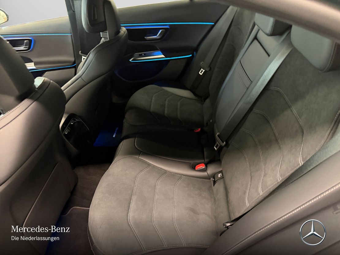 Mercedes-Benz E 200 AMG Line Sedan