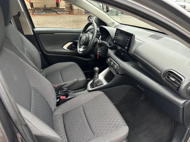 Toyota Yaris Active Hatchback