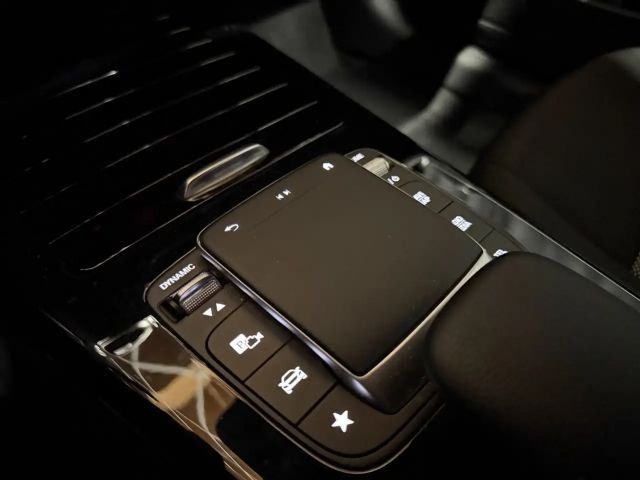 Mercedes-Benz CLA 180 CLA *AHK*VIRTUAL-COCKPIT*KAMERA*