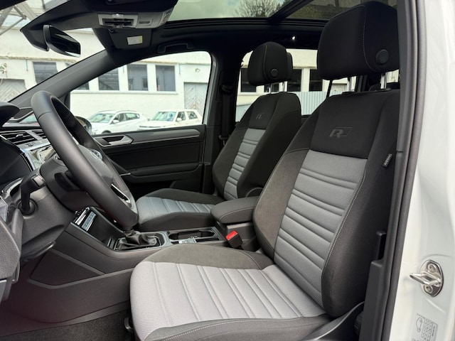 Volkswagen Touran DSG IQ.Drive