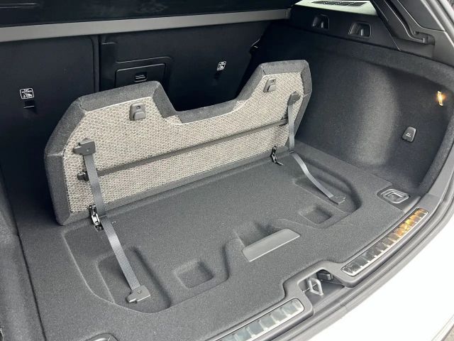 Volvo V60 Cross Country AWD Plus