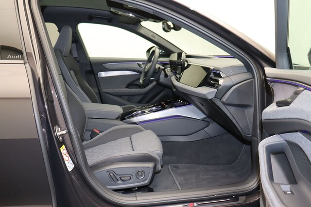 Audi A6 Avant Quattro S-Tronic