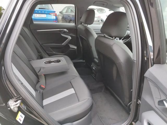 Audi A3 30 TFSI Sedan