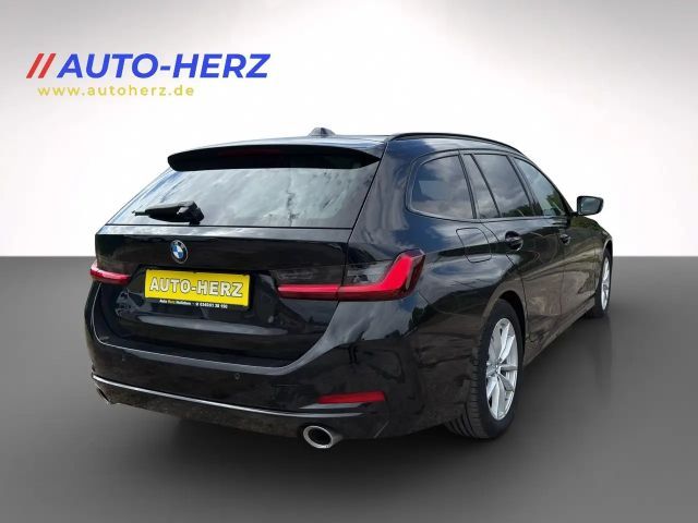 BMW 320 320d Touring xDrive