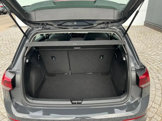 Volkswagen Golf 1.0 TSI Golf VIII