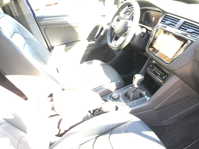 Volkswagen Tiguan Tiguan 2.0TDI R-Line 4M DSG Leder Navi LED AHK Standh.