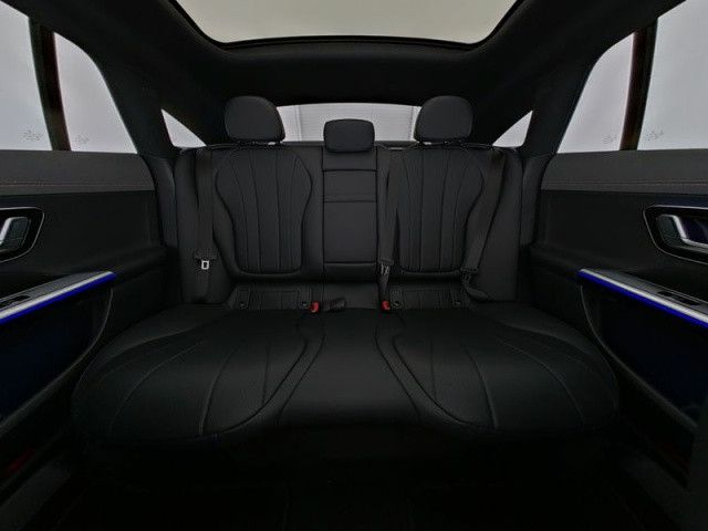 Mercedes-Benz EQE 300 Sedan