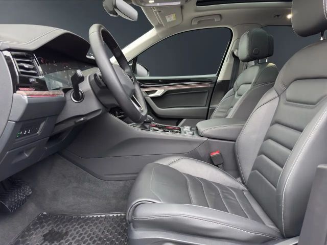 Volkswagen Touareg AUT