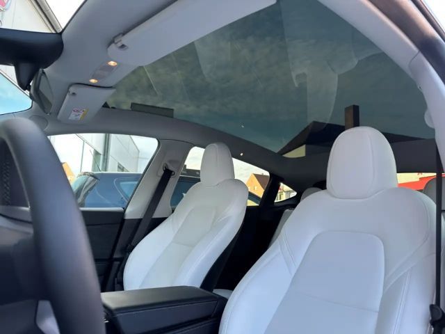 Tesla Model Y AWD Dual Motor Long Range