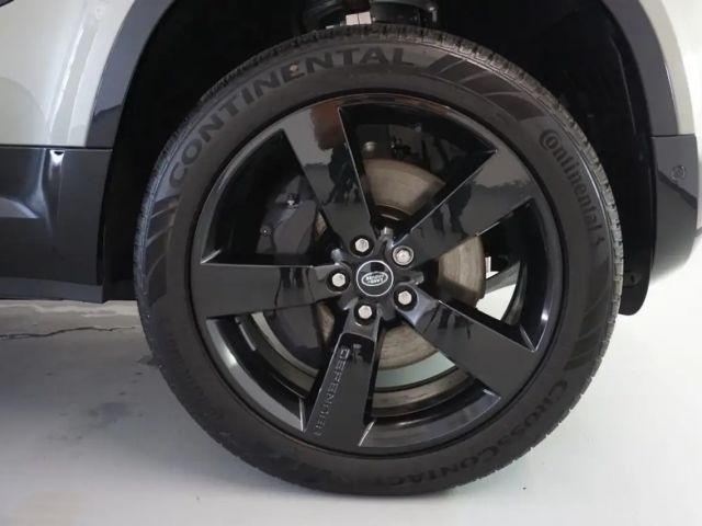 Land Rover Defender 110 AWD D300