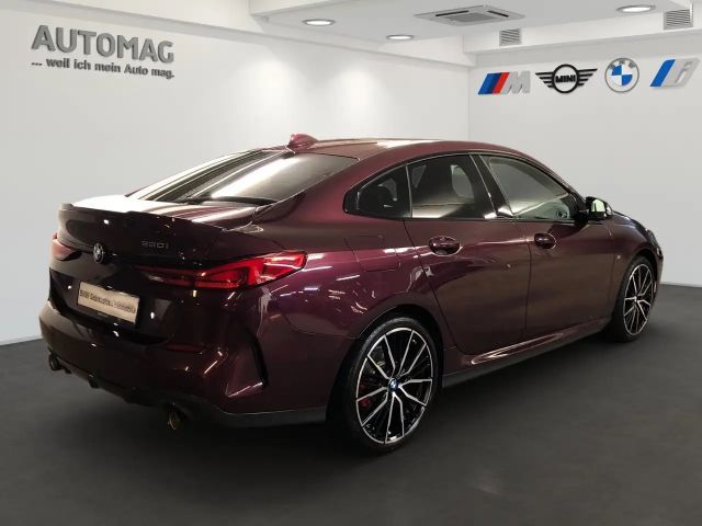 BMW 220 220i Coupé M-Sport