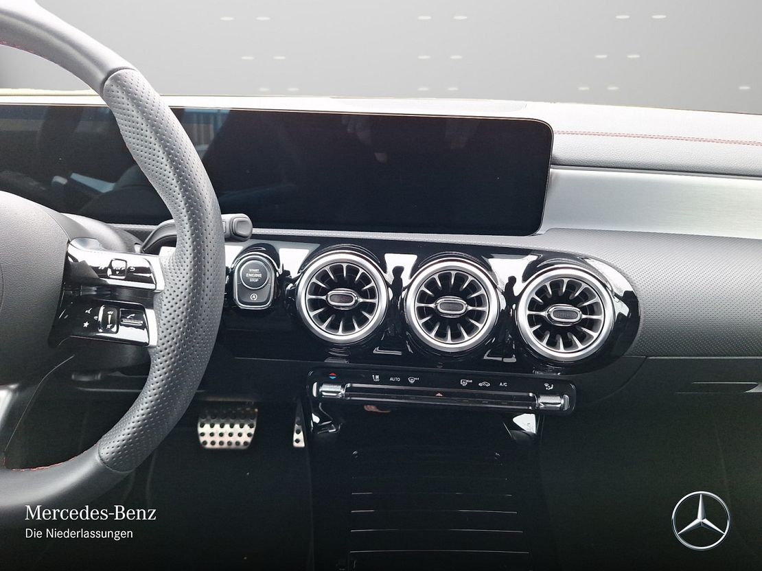 Mercedes-Benz CLA 180 AMG Line Shooting Brake