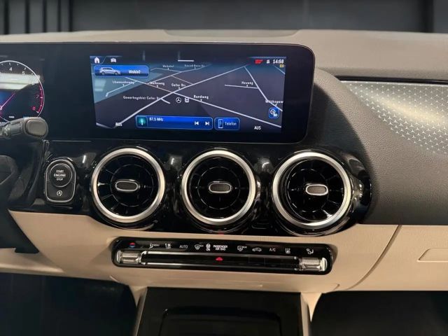 Mercedes-Benz B 200 Progressive