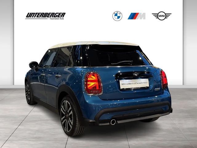 MINI Cooper F55 DAB LED RFK Navi Komfortzg. ACC Shz