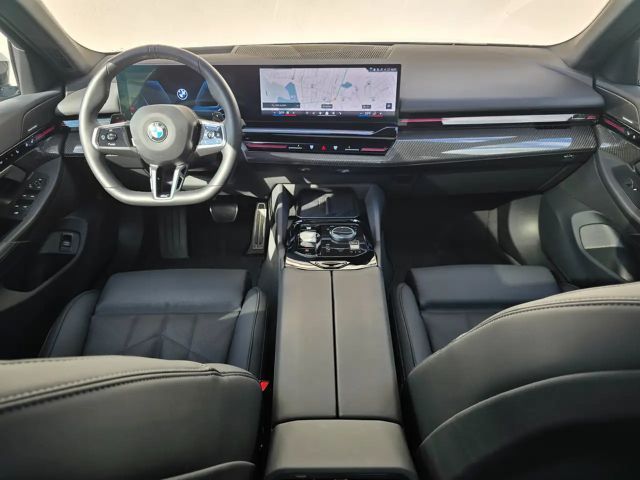 BMW 520 520i M-Sport Sedan