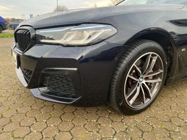 BMW 530 530i M-Sport Touring xDrive