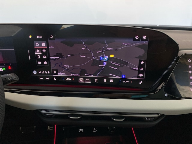 Audi A6 Avant Quattro S-Tronic