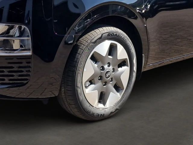 Hyundai Staria Trend