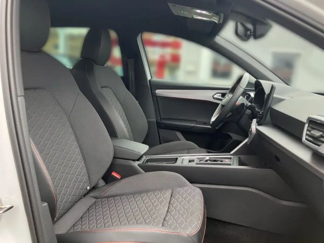 Seat Leon 1.5 eTSI Connect DSG FR-lijn