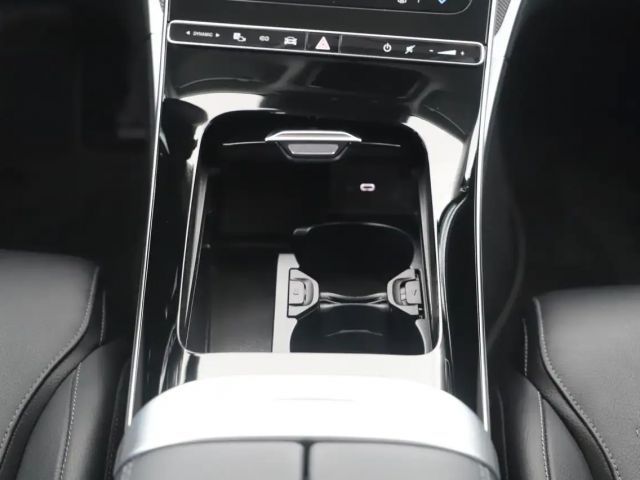 Mercedes-Benz C 400 4MATIC Sedan