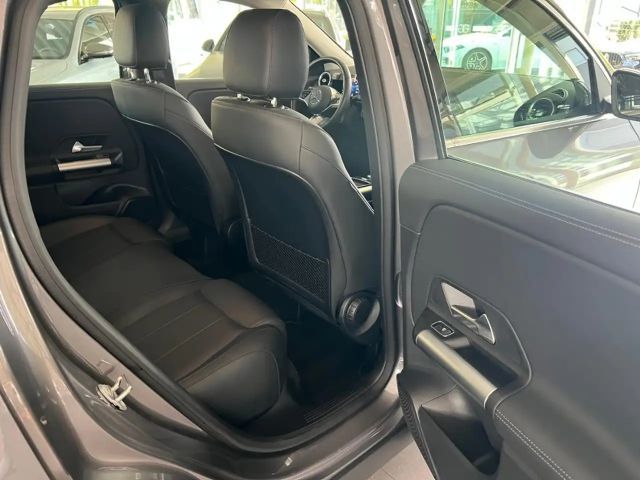 Mercedes-Benz GLA 200 Progressive