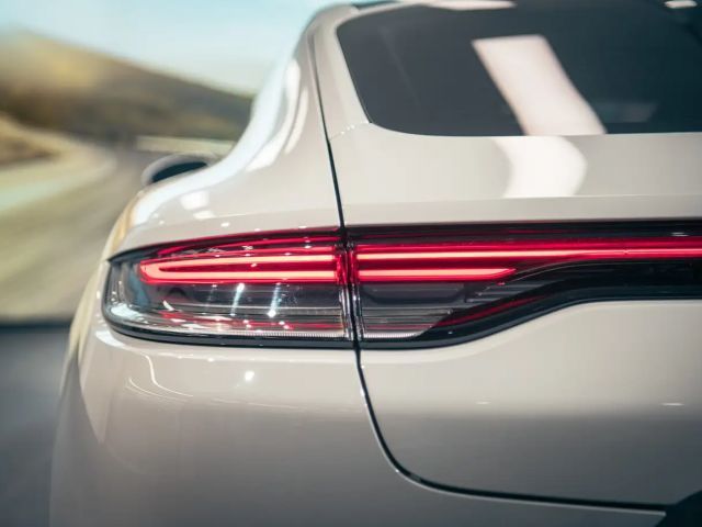 Porsche Panamera E-Hybrid S Turbo