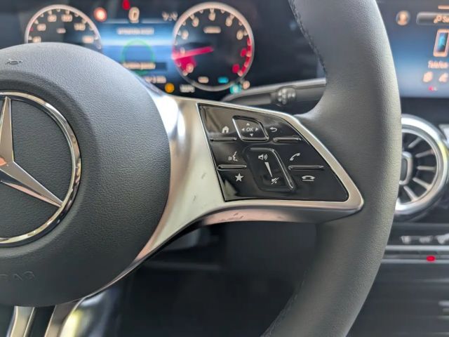 Mercedes-Benz B 180 Progressive Sedan