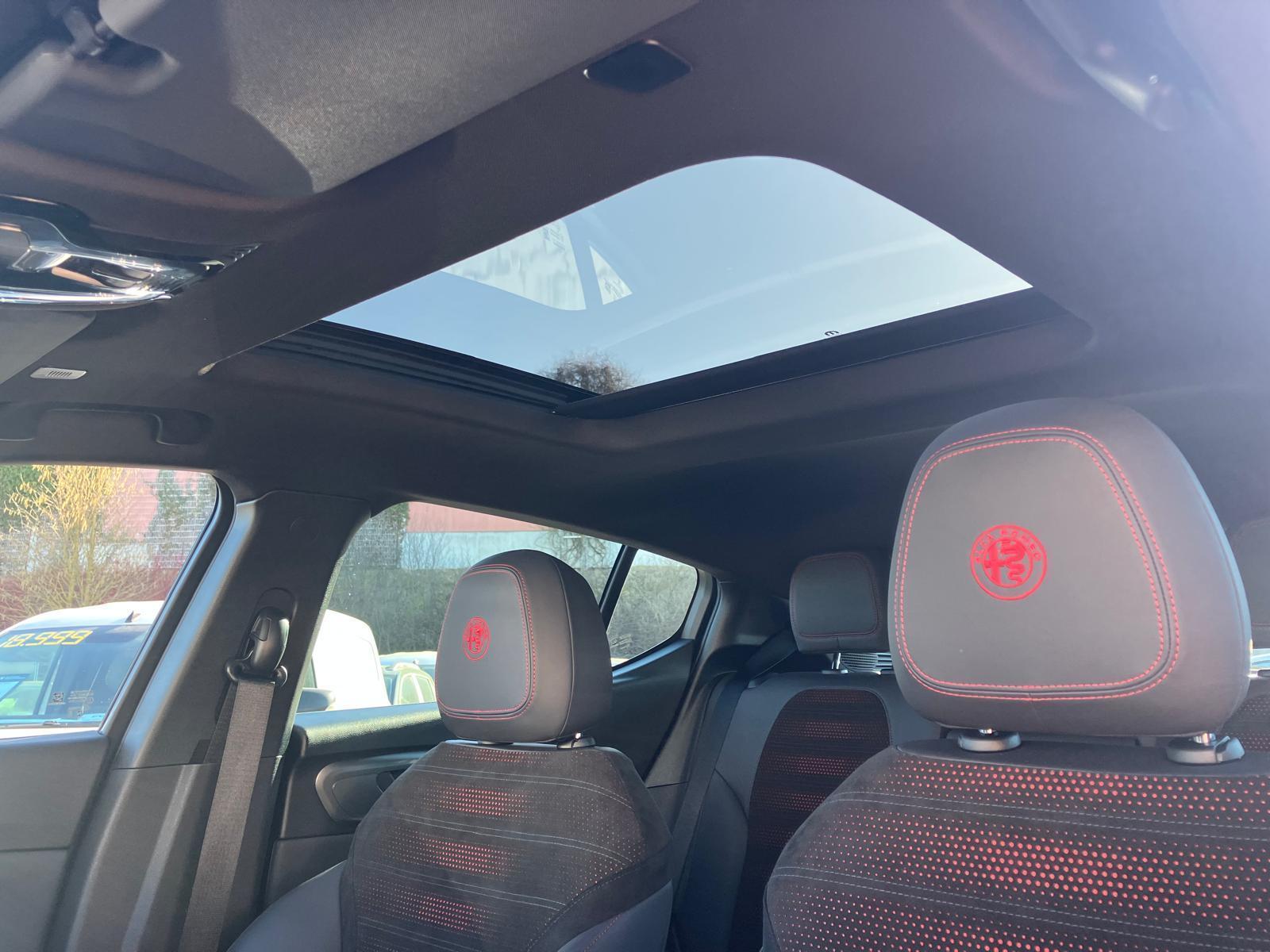 Alfa Romeo Tonale Navi/Kamera