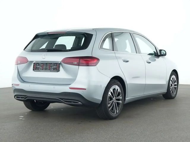 Mercedes-Benz B 180 Progressive Sedan