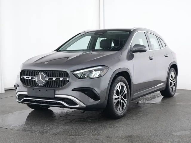 Mercedes-Benz GLA 200 4MATIC GLA 200 d