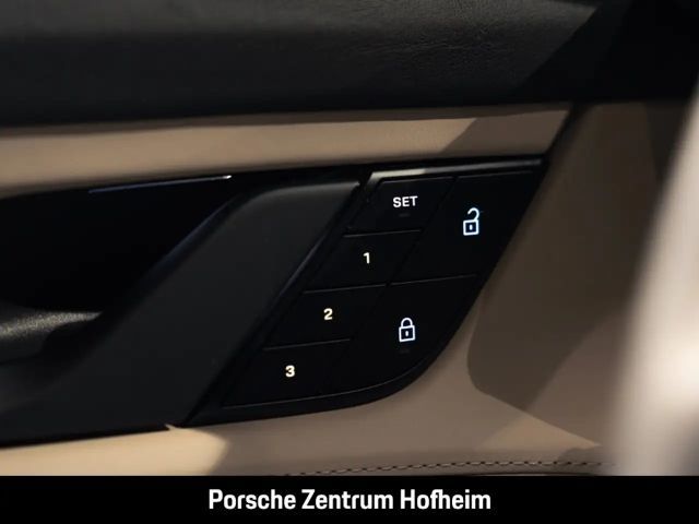 Porsche Taycan 4 Cross Turismo