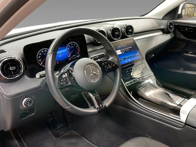 Mercedes-Benz C 200 Business Line Sedan