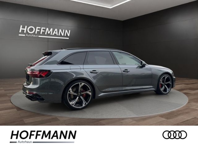Audi RS4 Avant Quattro