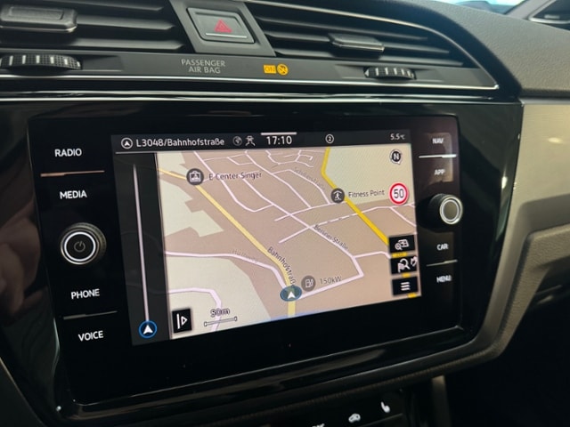 Volkswagen Touran DSG R-Line