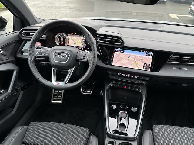 Audi A3 30 TFSI S-Line S-Tronic Sportback