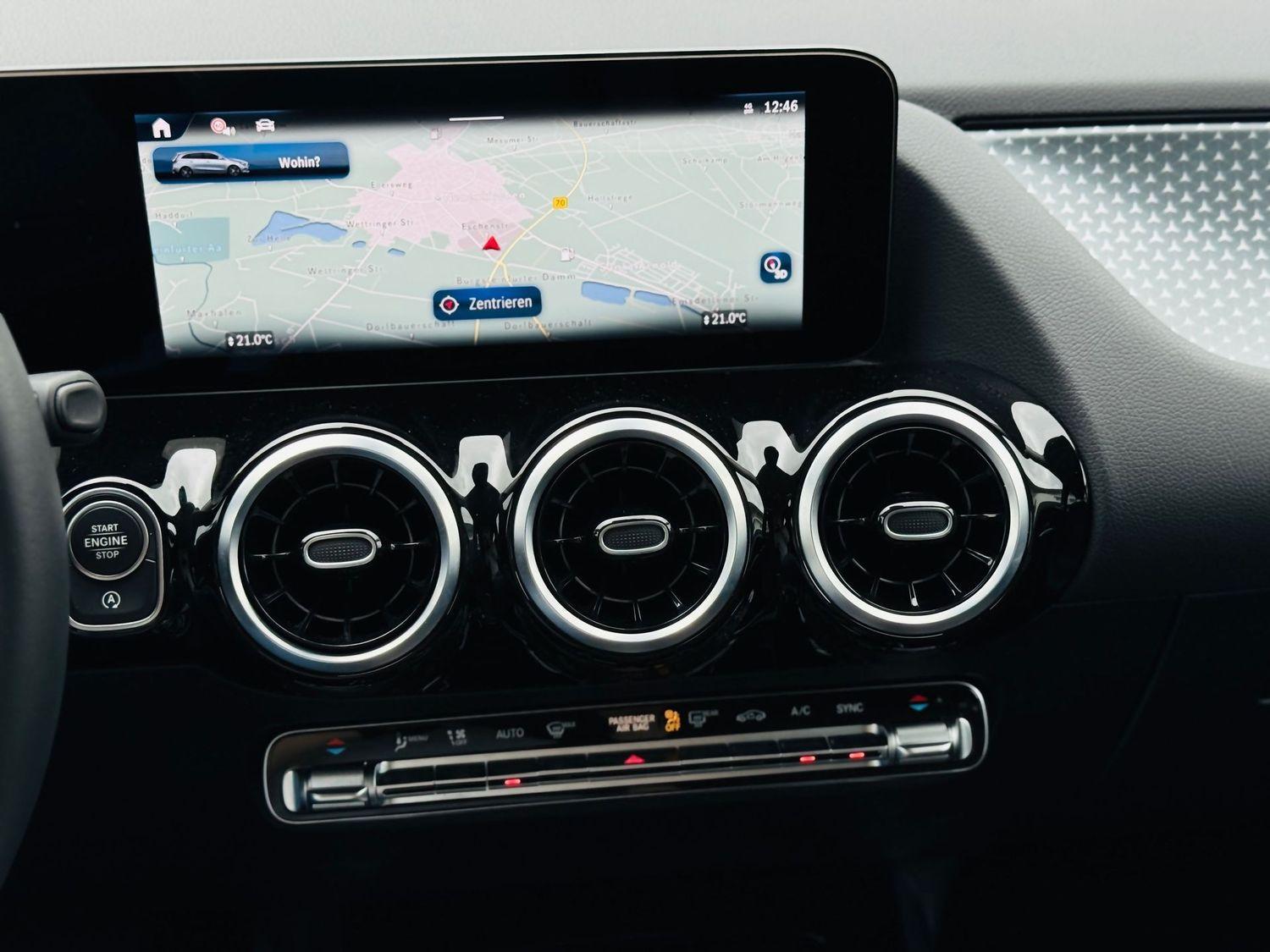 Mercedes-Benz B 200 Progressive Sedan