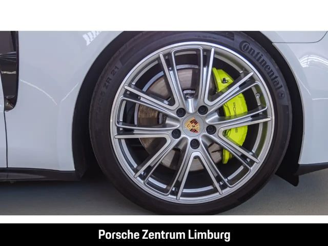Porsche Panamera 4 E-Hybrid