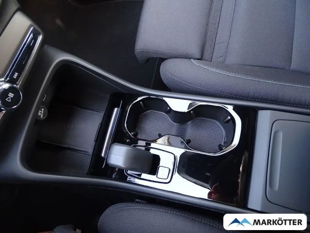 Volvo XC40 Core Recharge