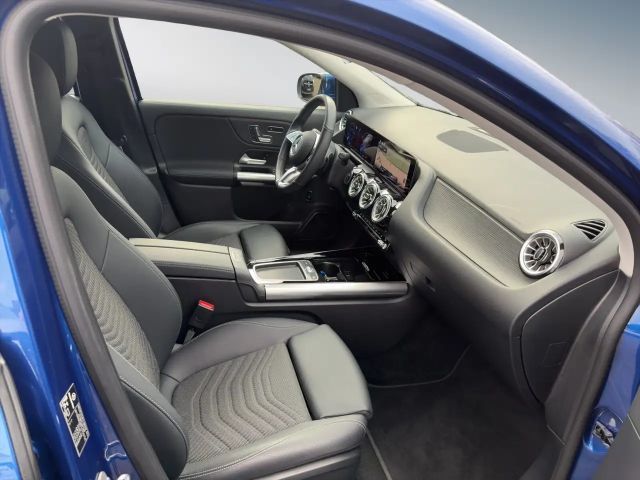 Mercedes-Benz EQA 300 Advanced