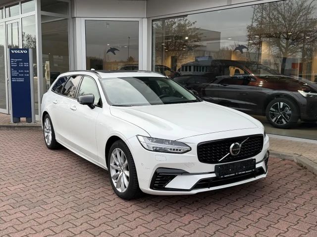Volvo V90 AWD Dark Plus T6
