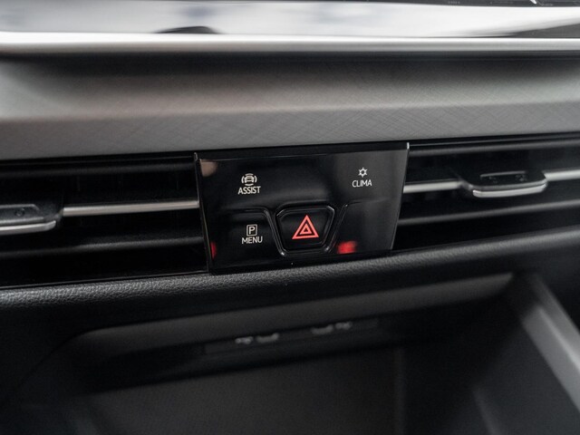 Volkswagen Golf 1.5 eTSI Golf VIII