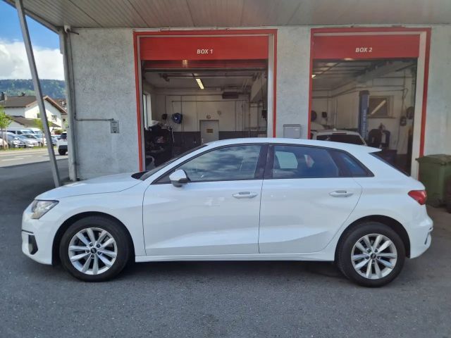 Audi A3 30 TFSI Sedan