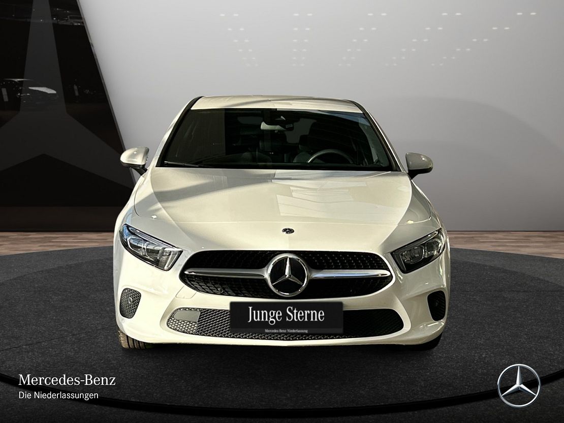 Mercedes-Benz A 180 A 180 d Style