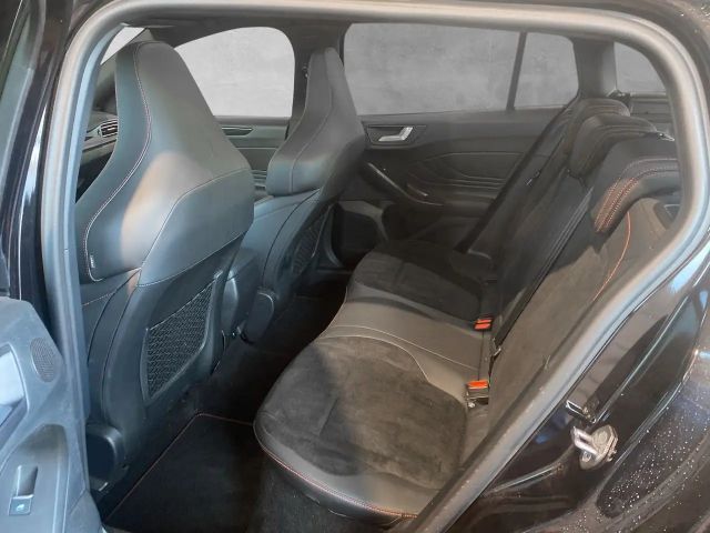 Ford Focus ST Line Wagon